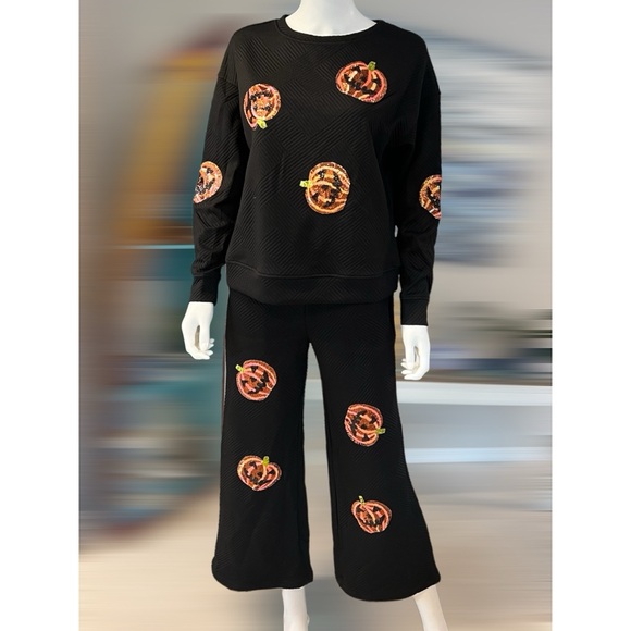 Two piece pumpkin crop pant set S M L - Picture 4 of 7